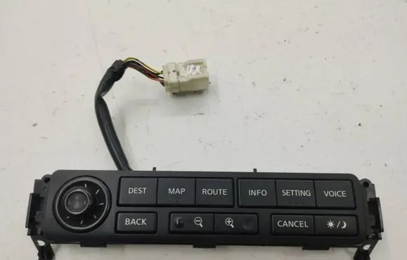 Nissan Murano Z50 Head unit multimedia control 28395CC000 T3100021A00001