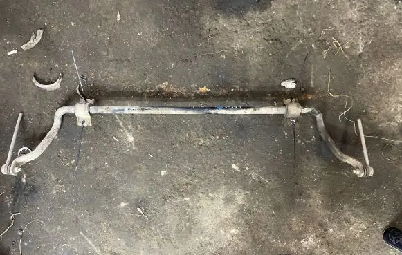 Volvo V70 Front anti-roll bar/sway bar