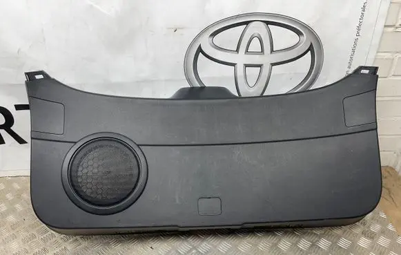 Lexus NX Tailgate trim 6775078010