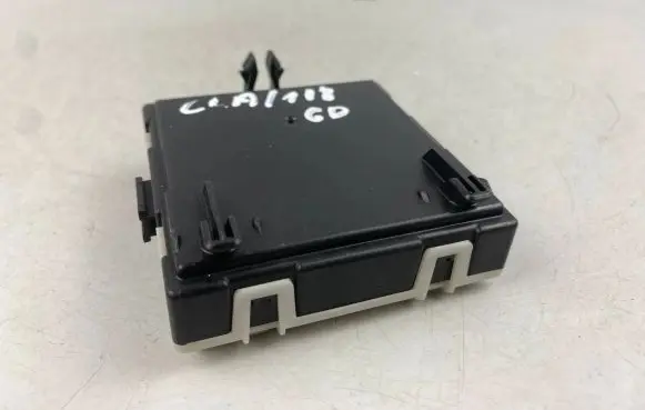 Mercedes-Benz CLA C118 X118 Door control unit/module A1779008511