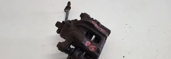 Honda CR-V Rear brake caliper