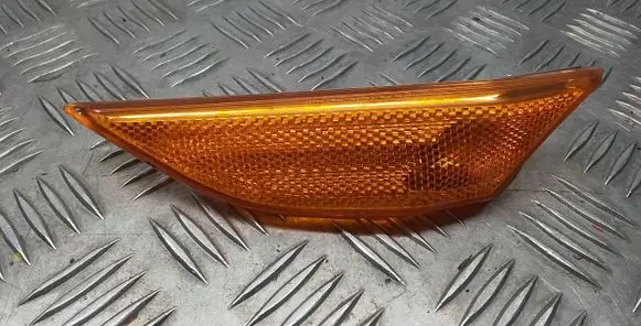 Porsche 911 991 Front fender indicator light 99163115702