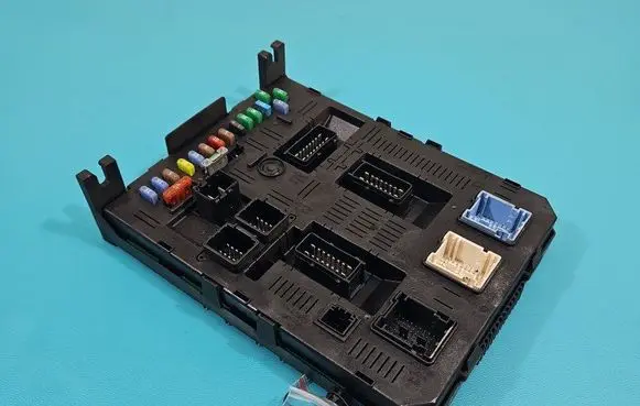 Citroen C4 I Central body control module 9661940480 IMPRK1425337