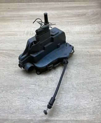 Renault Laguna II Front door lock 009151 DJQ343 RIGHTSIDE