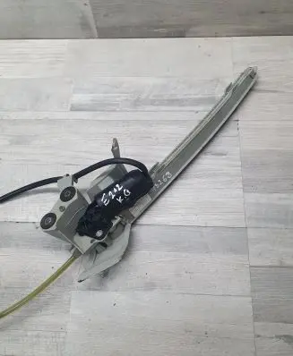 Mercedes-Benz E W212 Curtain motor A2128202942 15451321