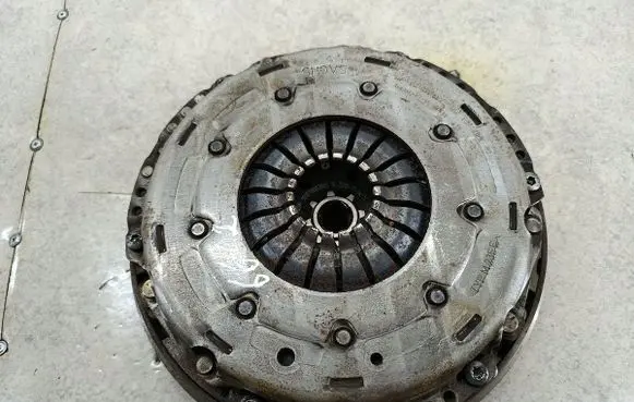 Peugeot 308 Dual mass flywheel 
