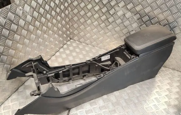 Mercedes-Benz B W246 W242 Center console A1766800900 4771070 1245996A