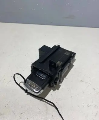 Audi A5 Sportback 8TA Ignition lock 8K0909131D 3330430101 1017225655022
