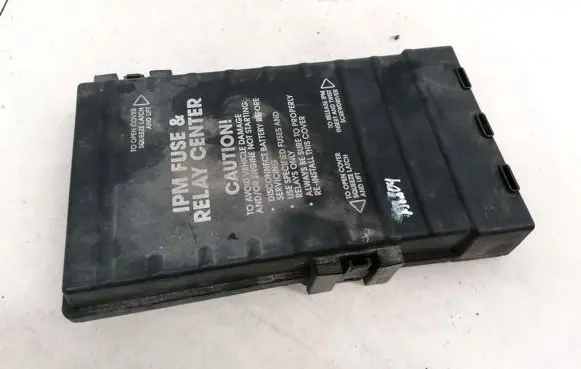 Chrysler Voyager Fuse box cover 04869107AE