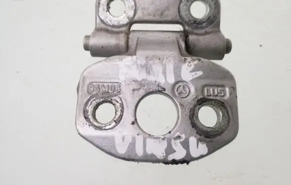 Mercedes-Benz S W140 Front door upper hinge 95M06