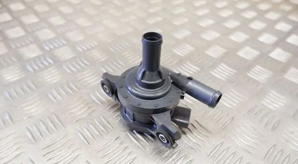 Toyota Highlander XU70 Electric auxiliary coolant/water pump G904042010