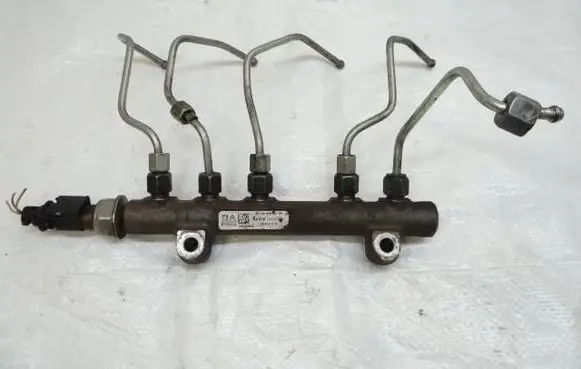 Peugeot 3008 II Fuel main line pipe 9824940080
