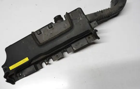 Nissan Murano Z50 Intake resonator CC004