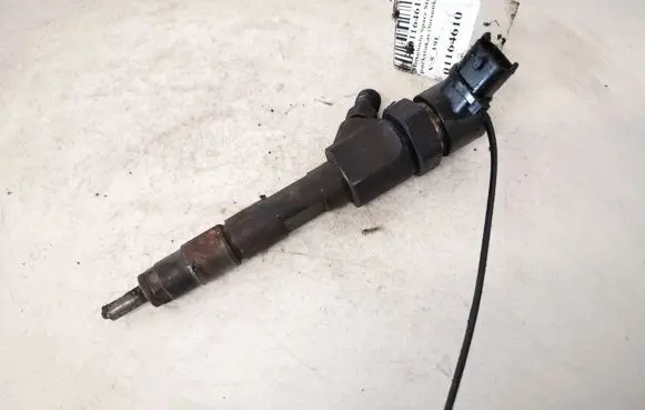 Mitsubishi Space Star Fuel injector 0445110021 7700111014