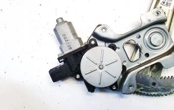 Mitsubishi Lancer X Front door window regulator motor 803200