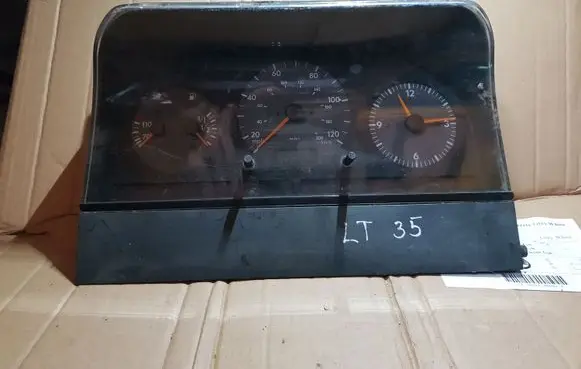 Volkswagen II LT Speedometer (instrument cluster)