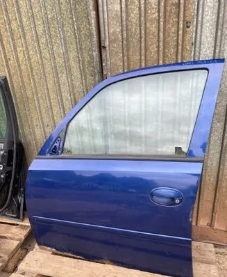 Opel Meriva A Front door