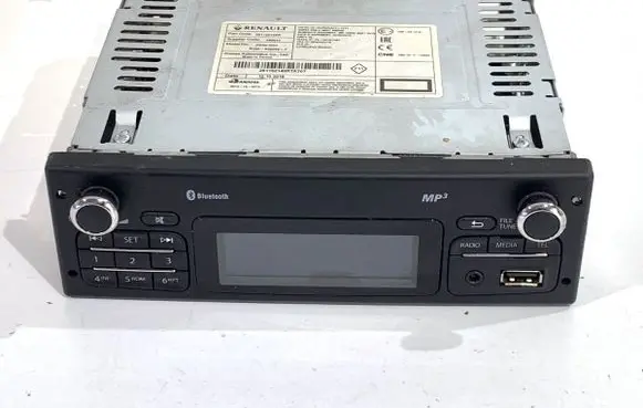 Renault Master III Radio/CD/DVD/GPS head unit 281152140R