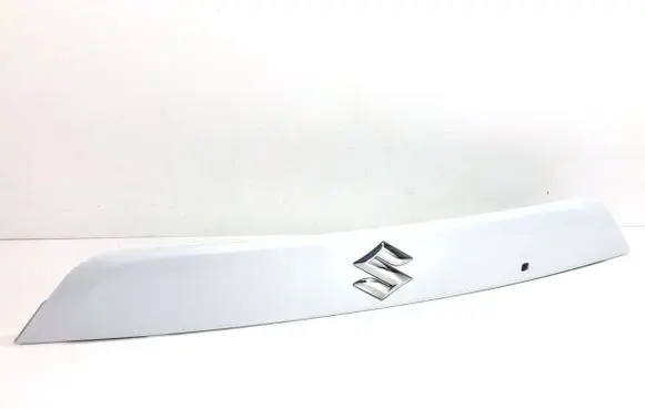 Trunk door license plate light bar