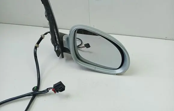 Volkswagen Golf Plus Front door electric wing mirror 076014