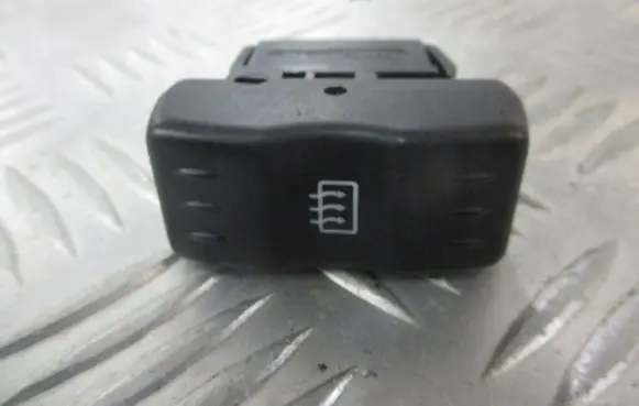 Dacia Logan I Windscreen/window heater switch