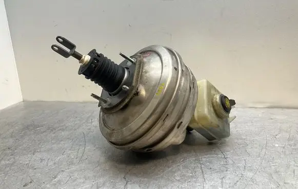 BMW 6 E63 E64 Brake booster 32483213 32483272