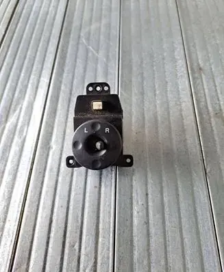 KIA Rio Wing mirror switch 935301G100
