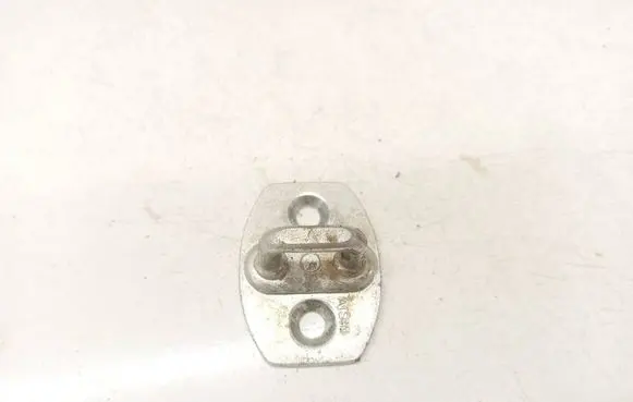 Toyota Avensis T250 Rear door lock loop/hook striker 