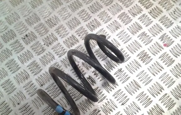 Mercedes-Benz A W176 Rear coil spring