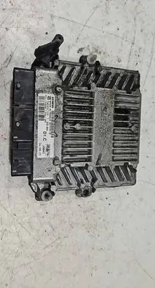 Volvo S40 Engine control unit/module 30729518 5WS40212GT