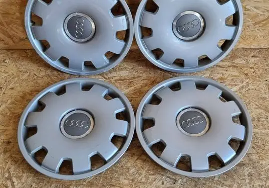 Audi A4 S4 B7 8E 8H R16 wheel hub/cap/trim 4B0601147D