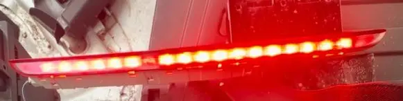 Third/center stoplight