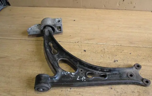 Skoda Octavia Mk2 (1Z) Front lower control arm/wishbone 1K0407153G