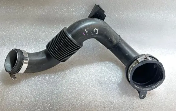 Audi A8 S8 D3 4E Air intake duct part 057129609C
