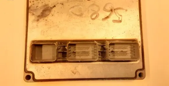 Ford Focus Engine control unit/module 5M5112A650AE V0JG73CN4SR8 5680