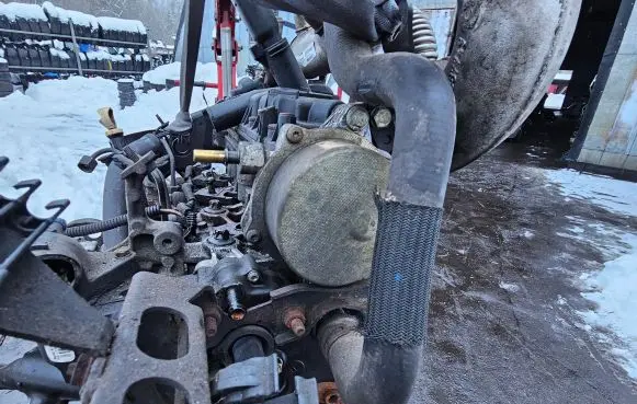 Peugeot Boxer Vacuum pump 9645141380