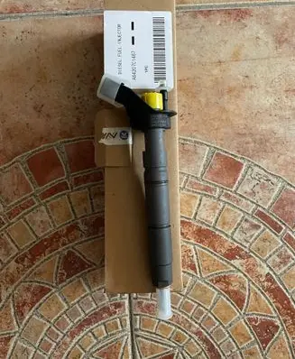 Mercedes-Benz E W211 Fuel injector A6420701487 A6420701187 A6420701387