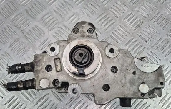 Mercedes-Benz C W203 Fuel injection high pressure pump A6460700401 0445010143