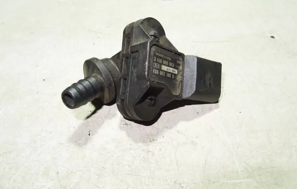 Audi A4 S4 B6 8E 8H Air pressure sensor 036906051C 0261230053