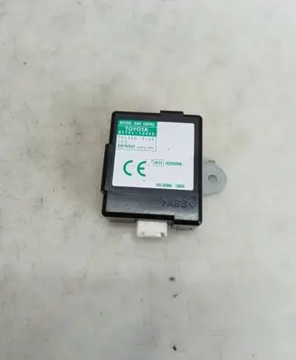 Toyota Corolla Verso E121 Door central lock control unit/module 8974113040 2513000100