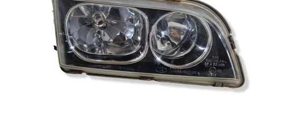 Volvo S40, V40 Headlight/headlamp M31VV40311H240
