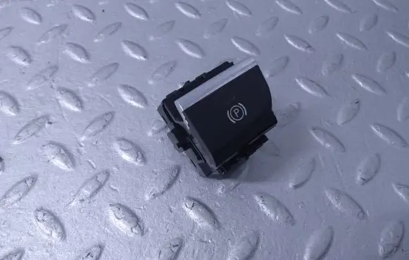 Audi Q2 - Hand parking brake switch 8V2927225C