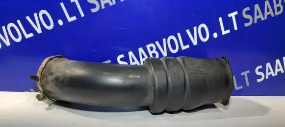 Volvo V70 Air intake hose/pipe 08692401