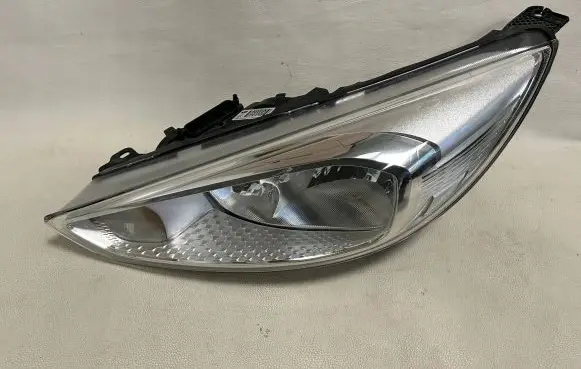 Ford Focus Headlight/headlamp