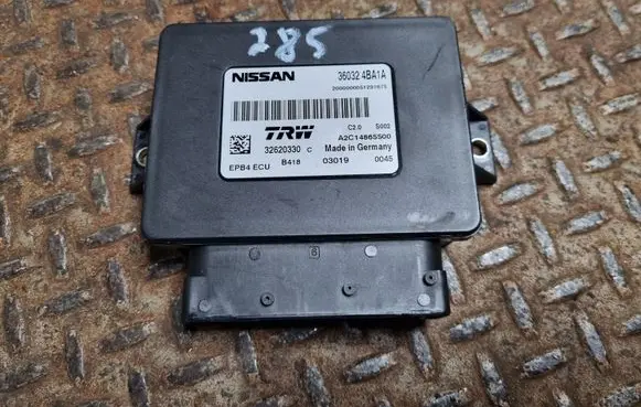 Nissan X-Trail T32 Hand brake control module 360324BA1A 32620330