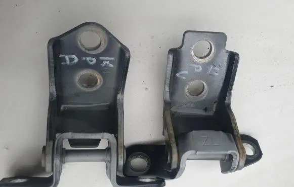 Mazda CX-3 Rear door hinge set 