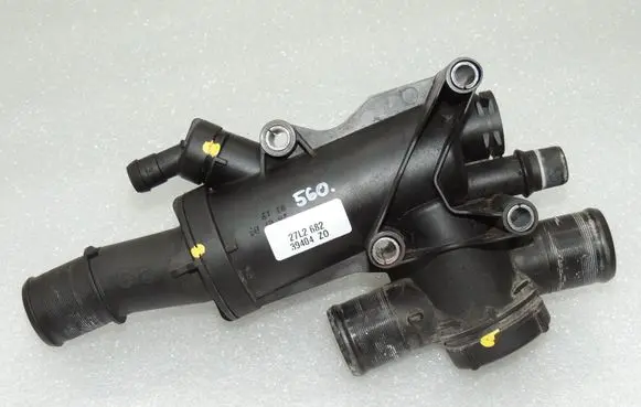 Ford Kuga I Thermostat/thermostat housing 3M5Q8A586CA