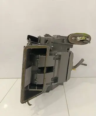 Mercedes-Benz Vito Viano W639 Interior heater climate box assembly A6398303460 0004091 P6251003927