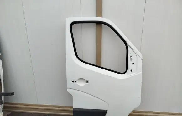 Door (2 Door Coupe)