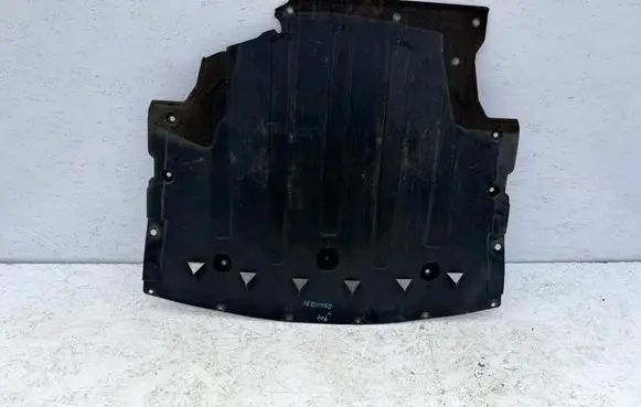 Nissan Qashqai Engine splash shield/under tray 75890HV00A